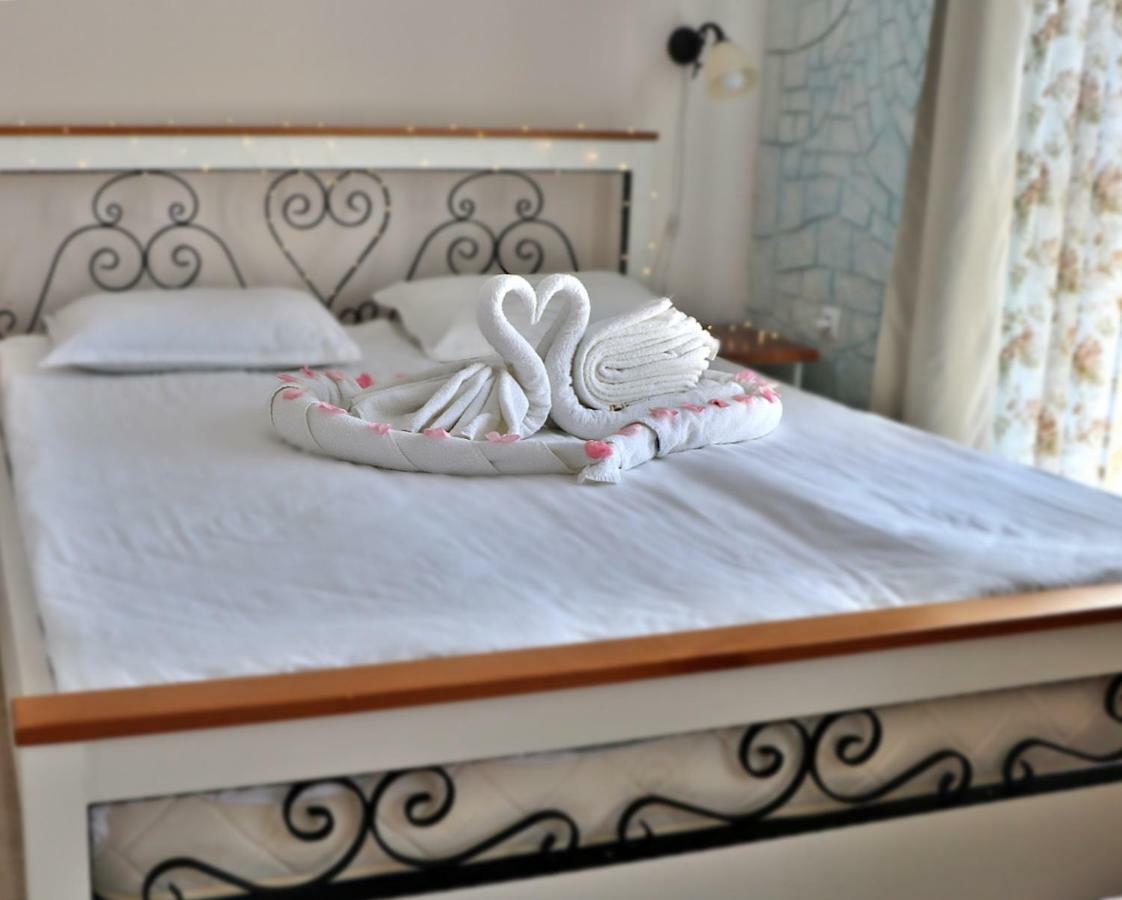 Sirena Palace Family Hotel Obzor Quarto foto